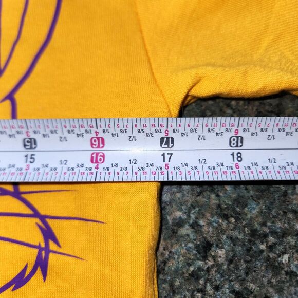 Looney Tunes Gold Yellow Purple Long Sleeve Shirt Men's Size S 34/36 Cotton - Picture 7 of 7